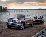 Toyota Tundra Limited CrewMax 2017 года
